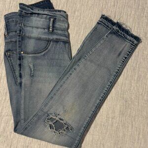 refuge Jeans Women's Size 6 / Denim Blue High Rise Skinny 3 Button Stretch Denim